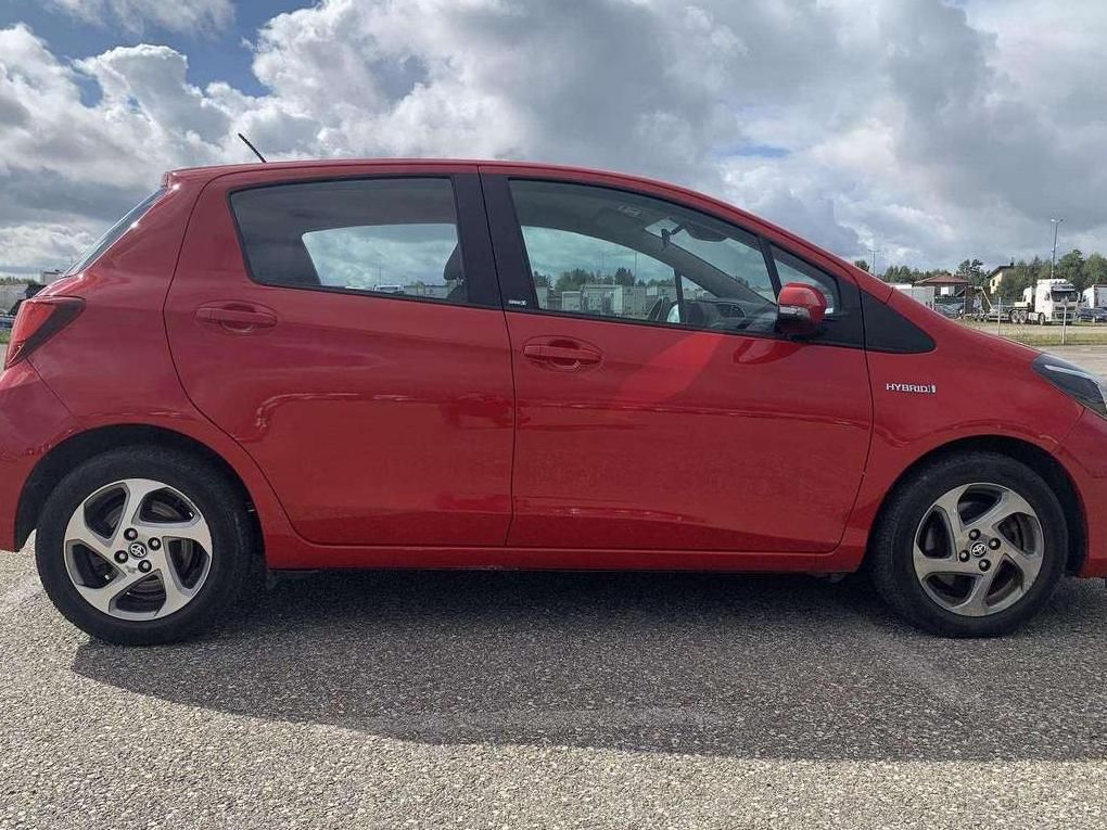 Toyota Yaris | 3