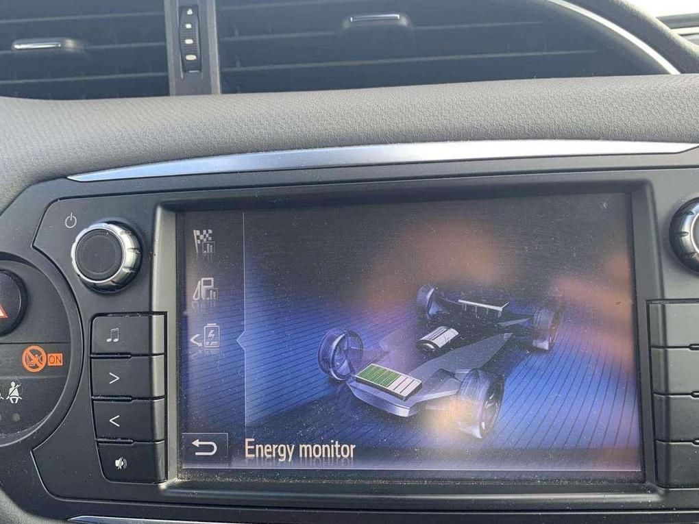 Toyota Yaris | 17