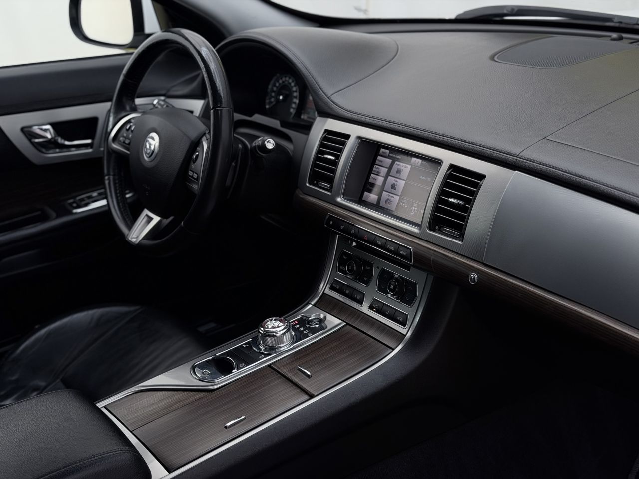 Jaguar XF | 14