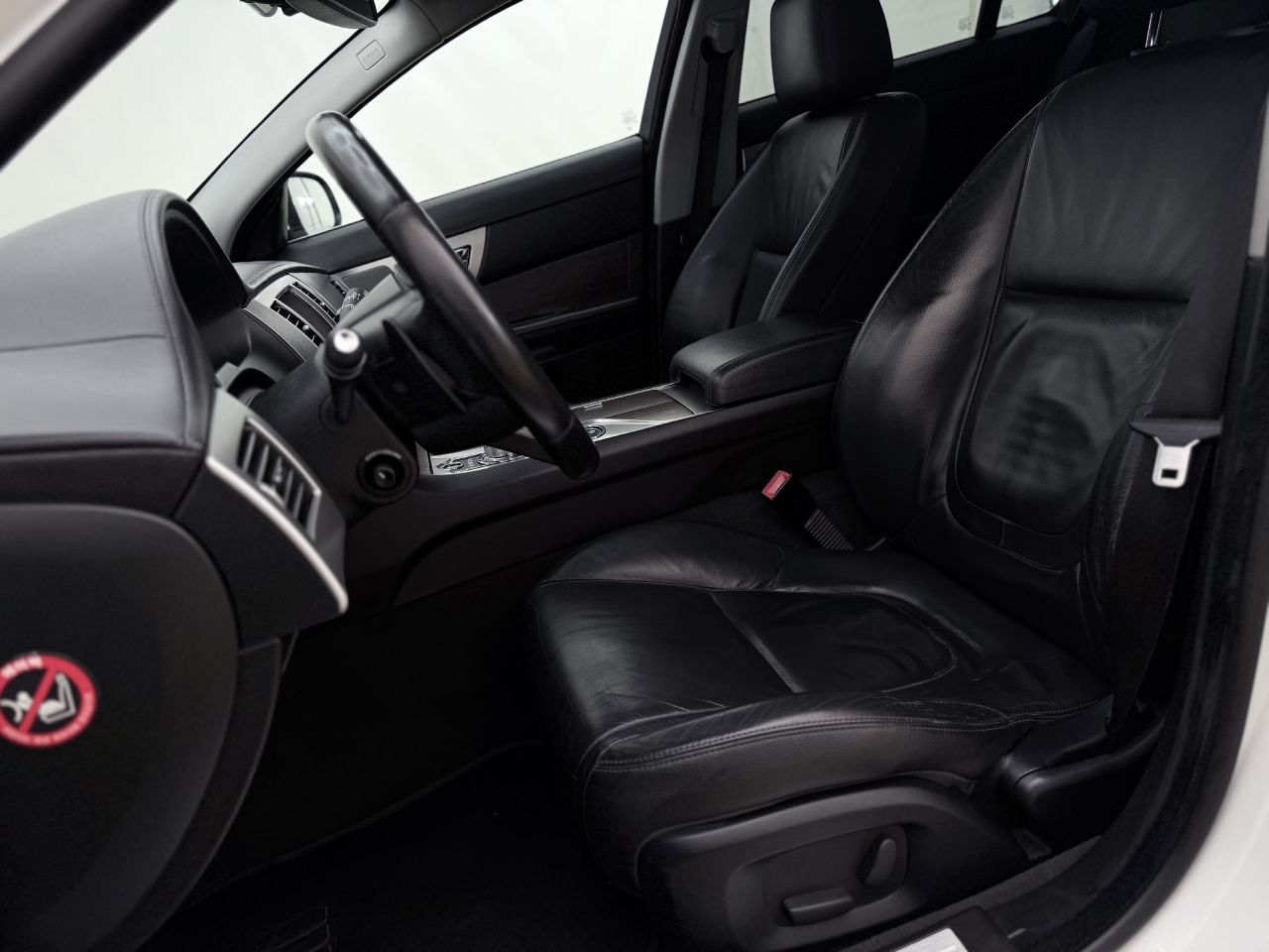 Jaguar XF | 9