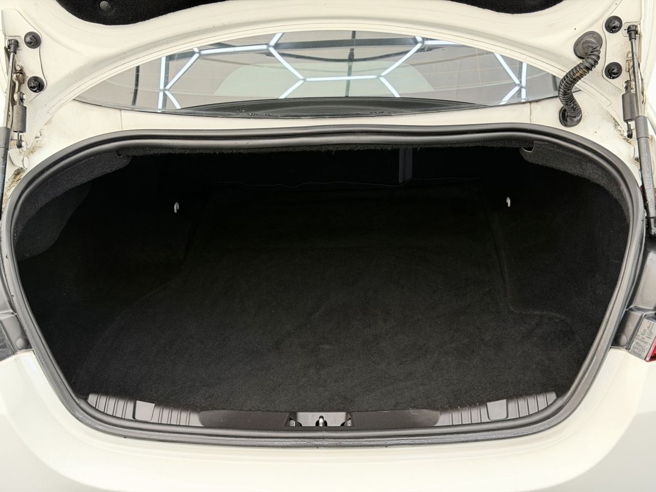 Jaguar XF | 11