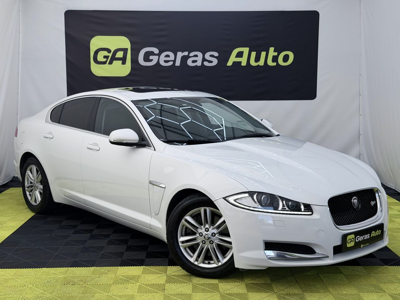 Jaguar XF | 2