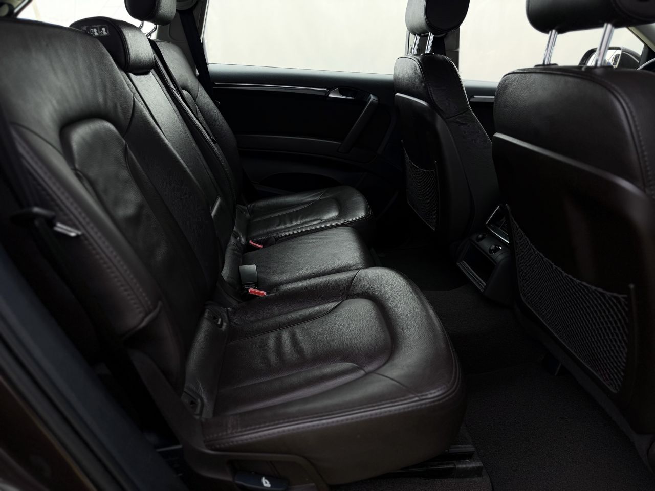 Audi Q7 | 12
