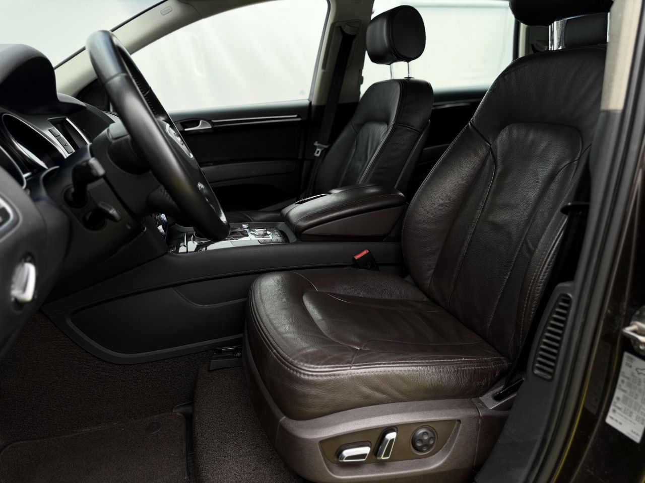 Audi Q7 | 9