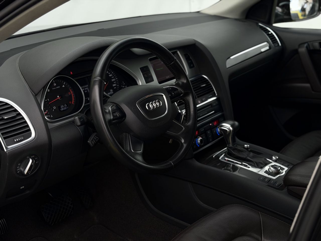 Audi Q7 | 8