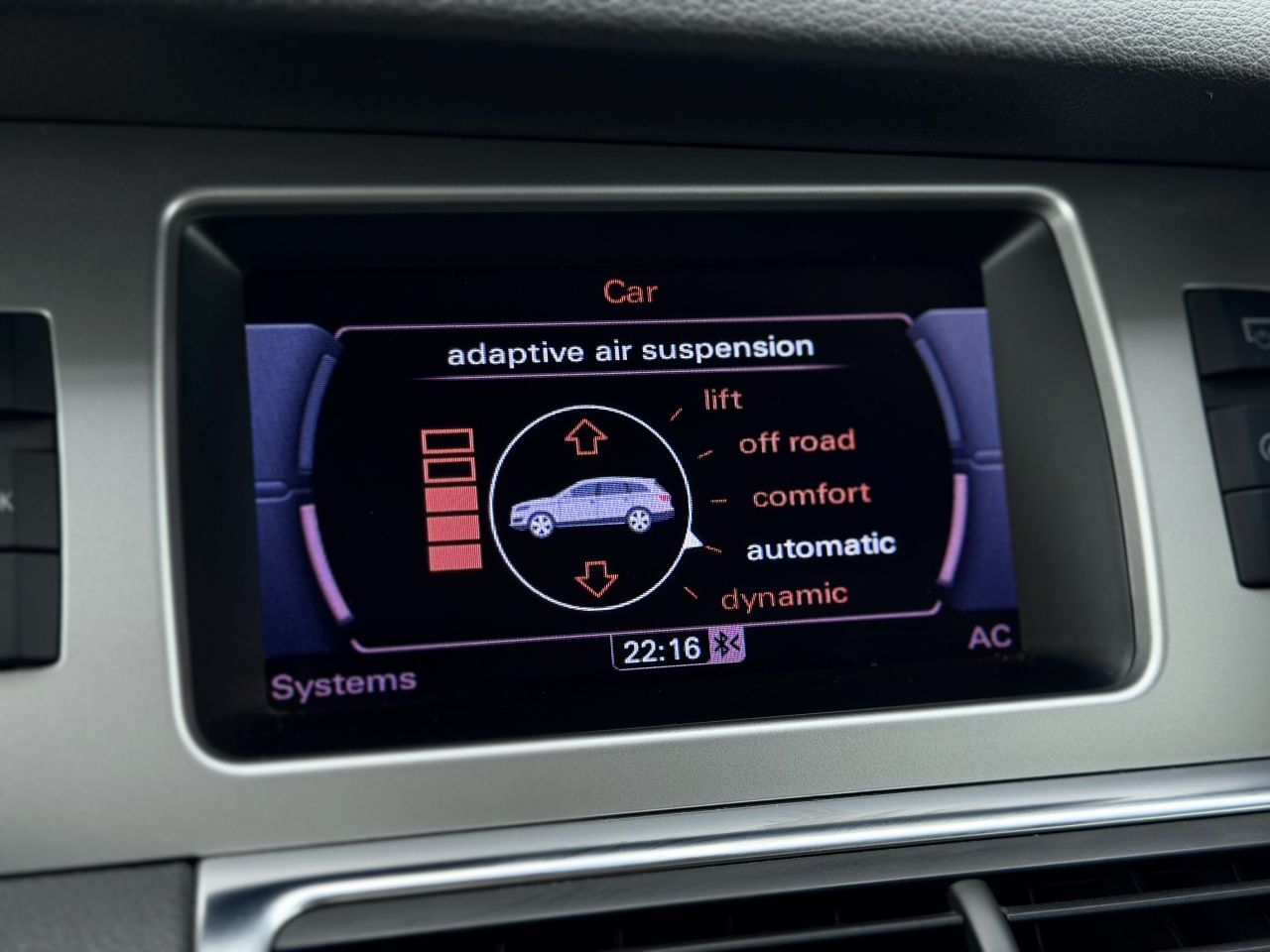 Audi Q7 | 23