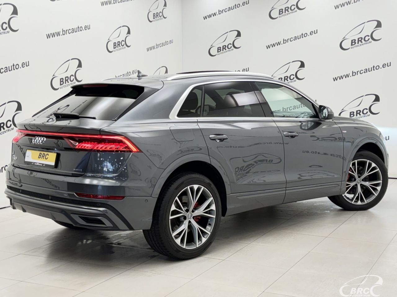 Audi Q8 | 1