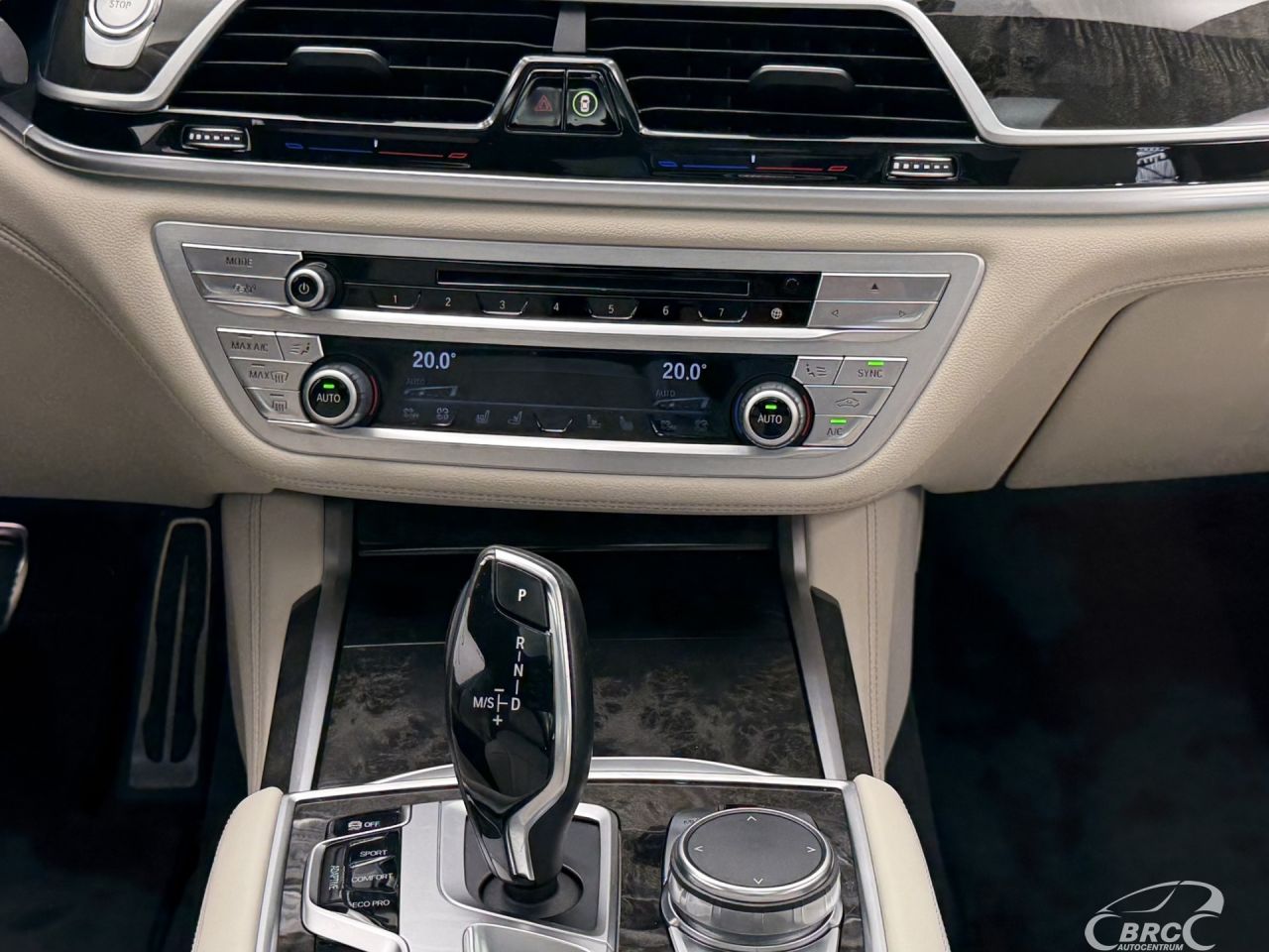 BMW 740 | 19