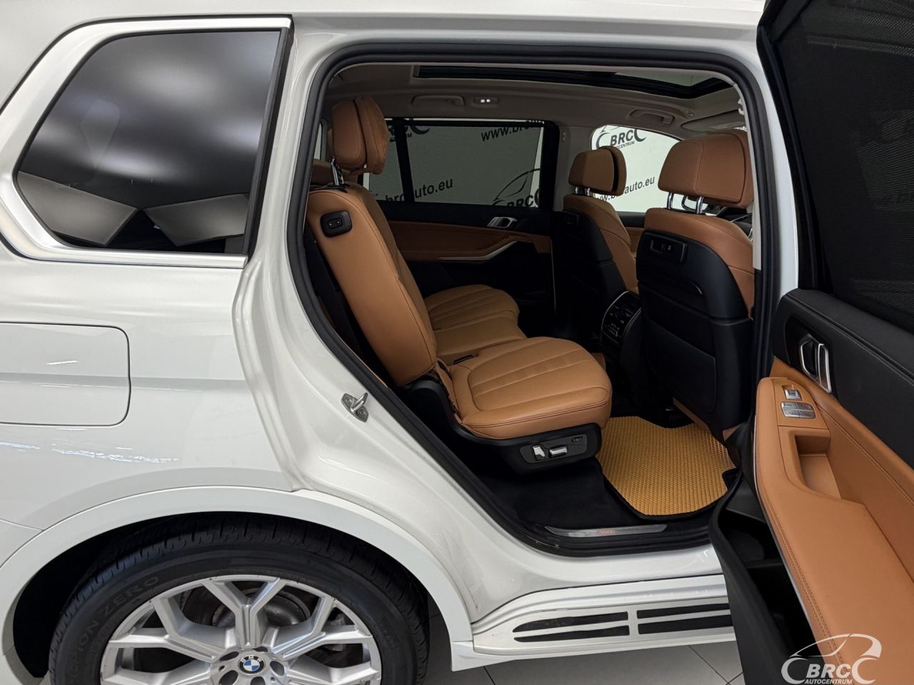 BMW X7 | 10
