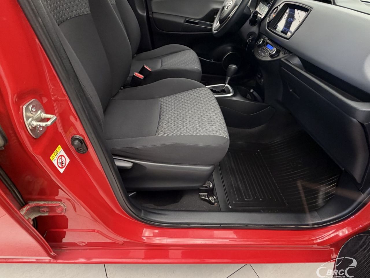 Toyota Yaris | 4