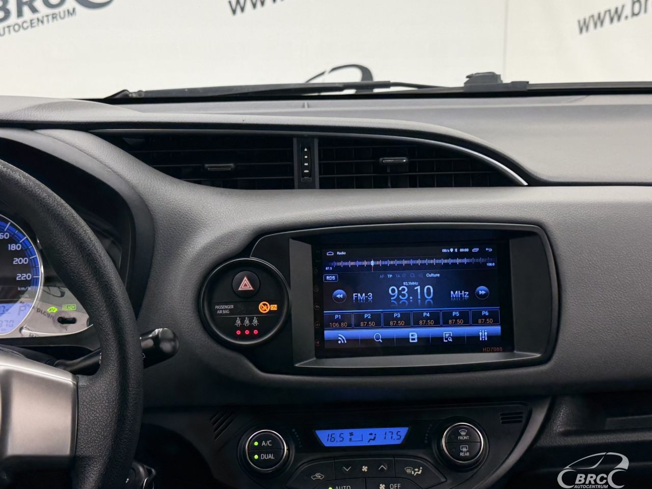Toyota Yaris | 14