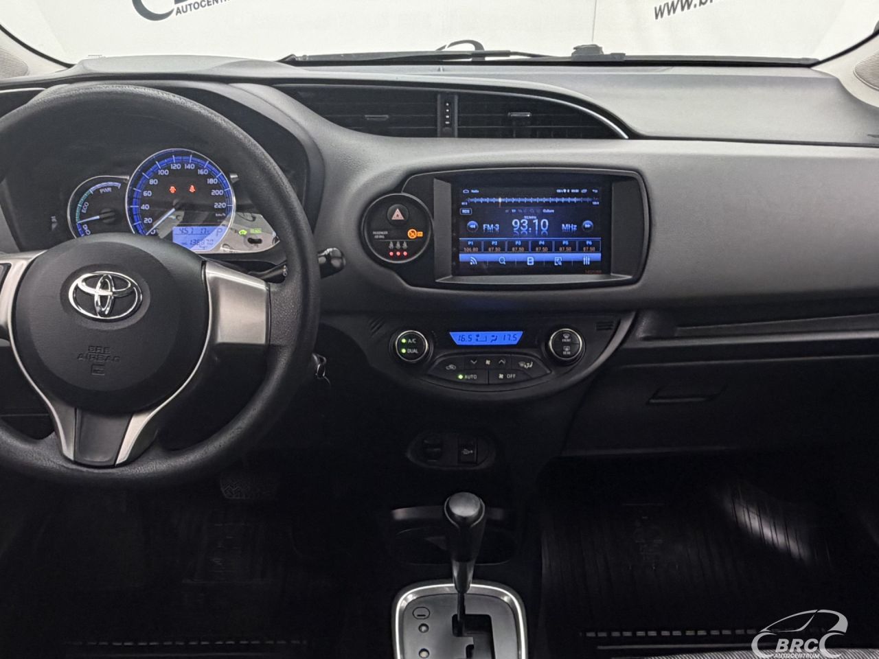 Toyota Yaris | 13