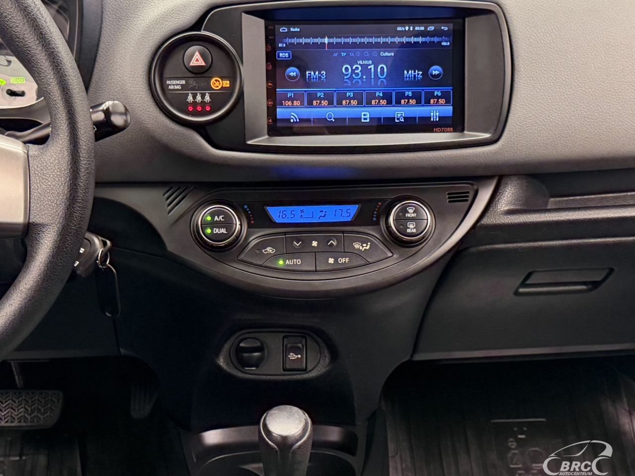 Toyota Yaris | 15