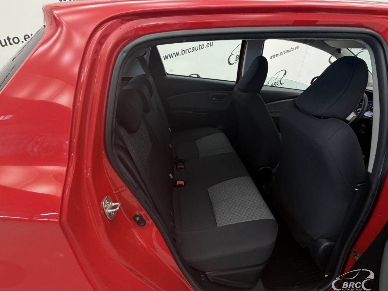 Toyota Yaris | 9