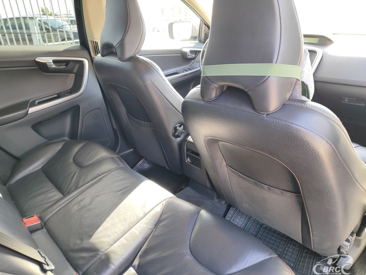 Volvo XC60 | 10
