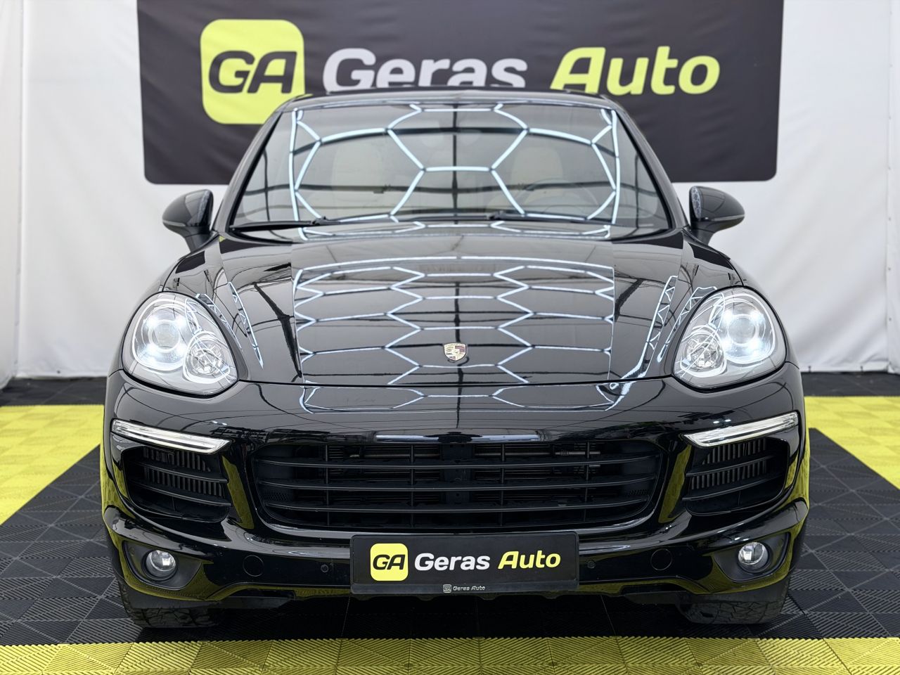 Porsche Cayenne | 1