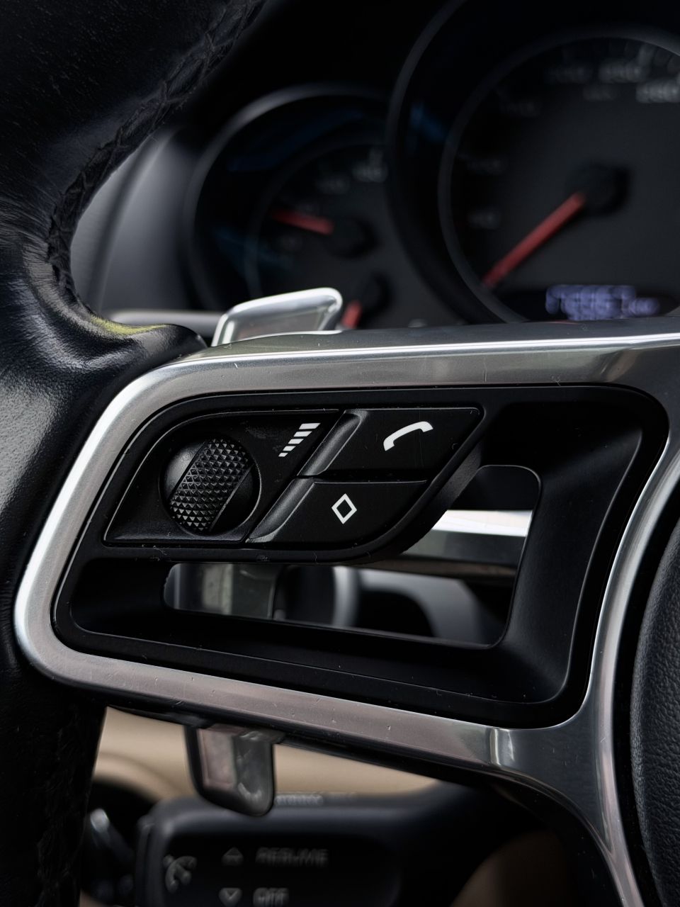 Porsche Cayenne | 32