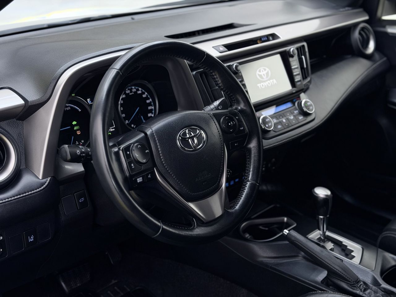 Toyota RAV4 | 8