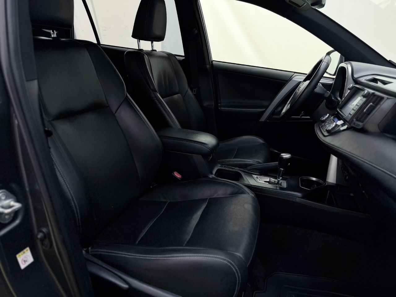 Toyota RAV4 | 14