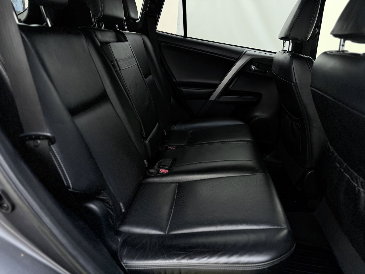 Toyota RAV4 | 13
