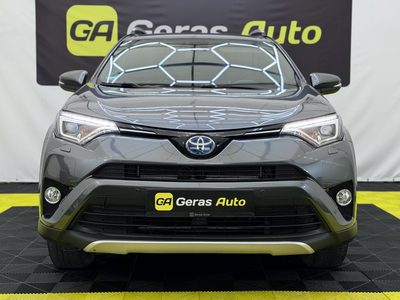 Toyota RAV4 | 1