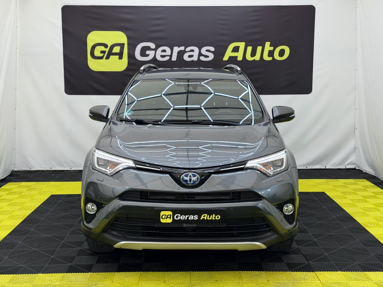 Toyota RAV4 | 6