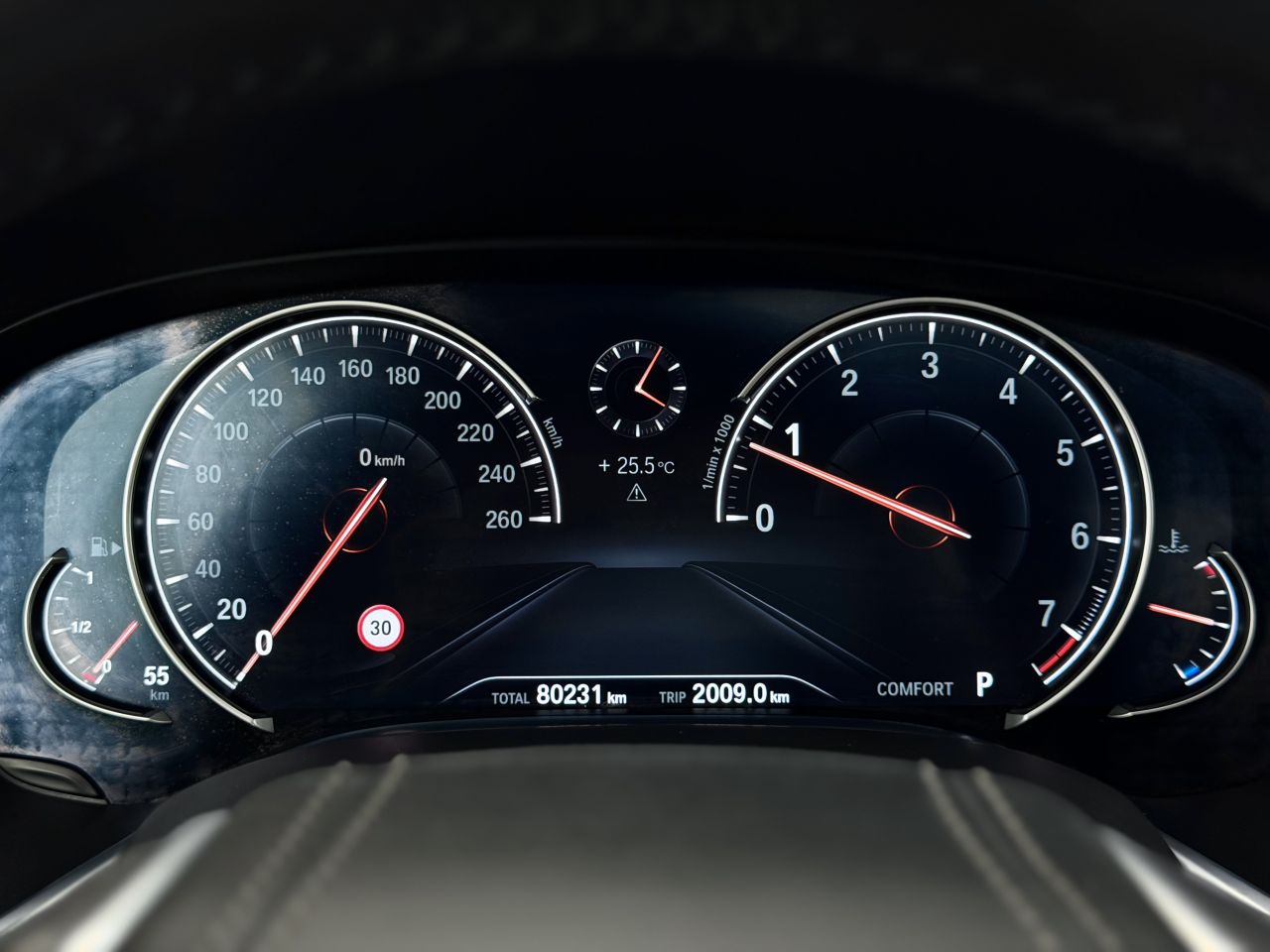 BMW 740 | 33