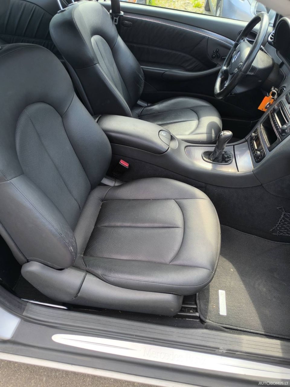 Mercedes-Benz CLK270 | 10