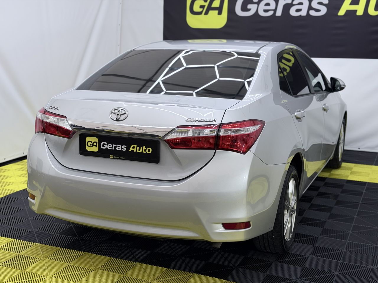 Toyota Corolla | 3