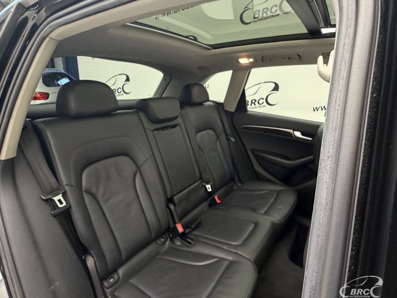 Audi Q5 | 10