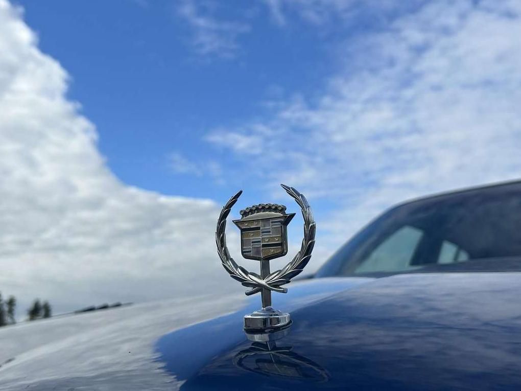 Cadillac DeVille | 21
