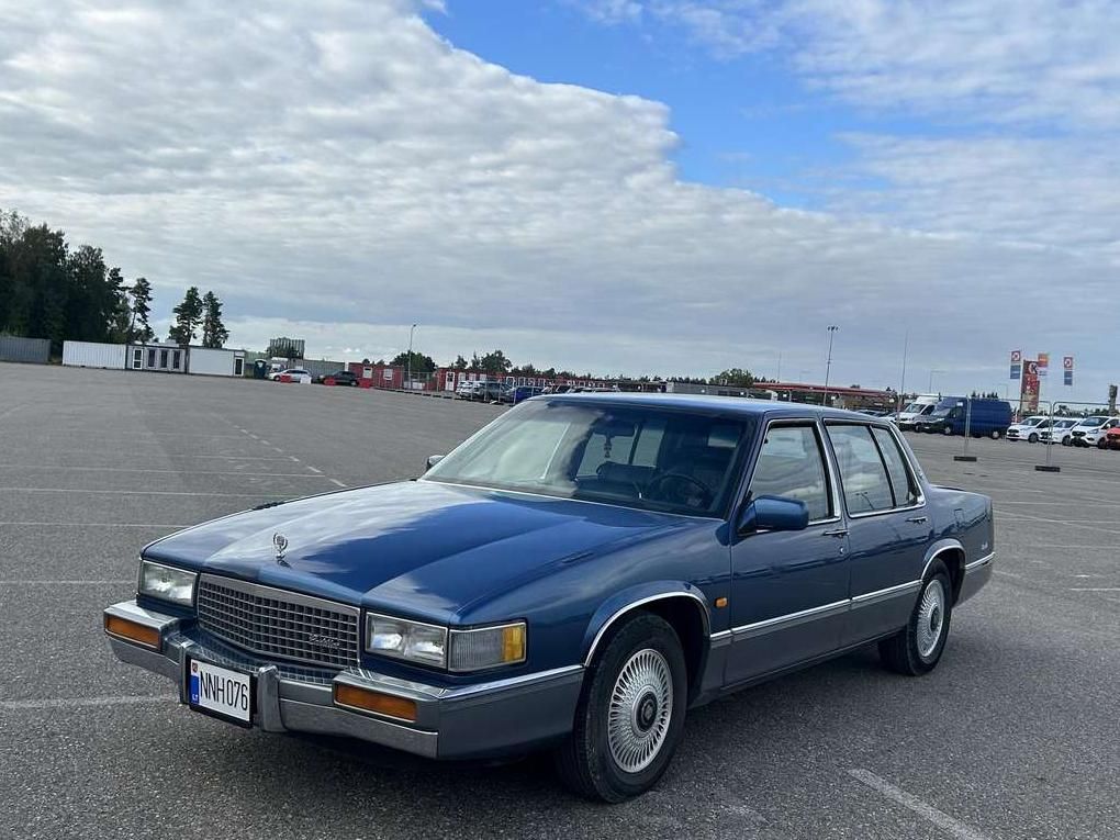 Cadillac DeVille | 6