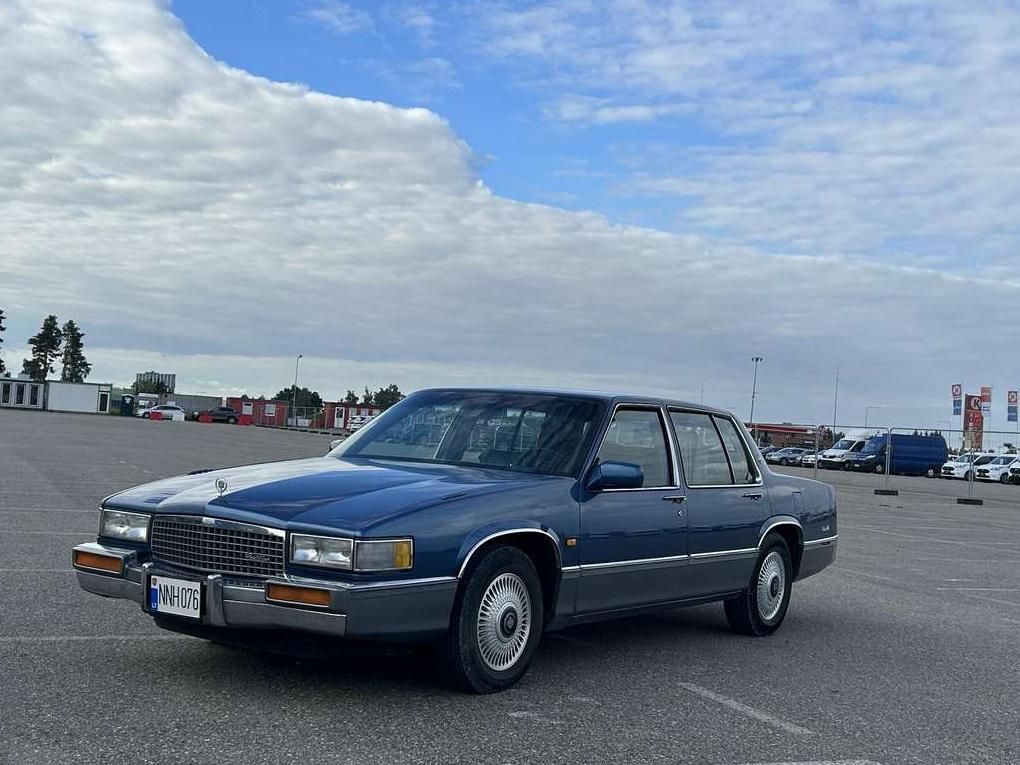 Cadillac DeVille | 2