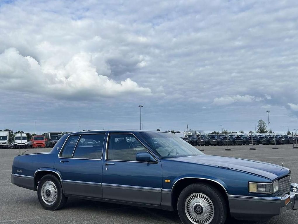 Cadillac DeVille | 7