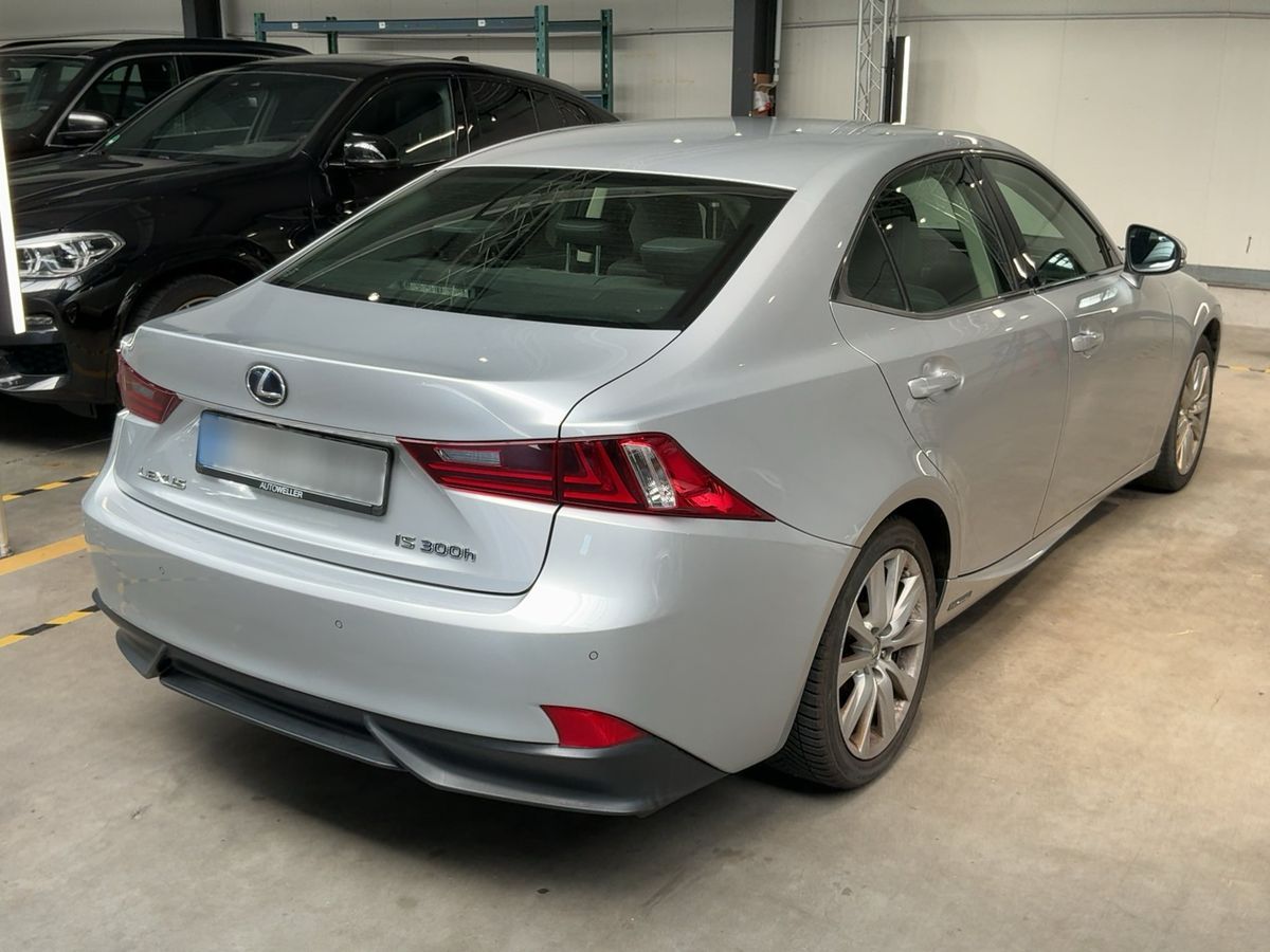 Lexus IS 300h | 4