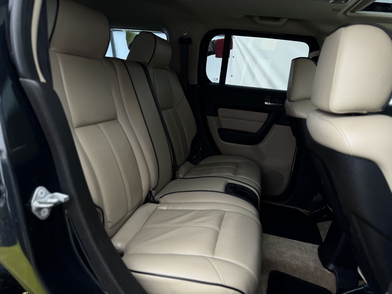 Hummer H3 | 12