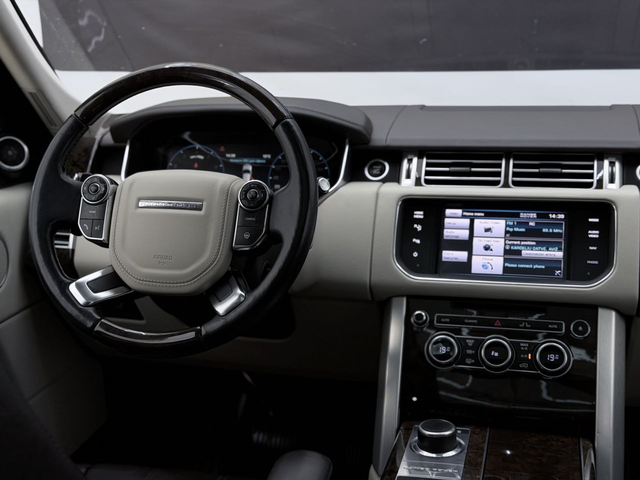 Land Rover Range Rover | 17