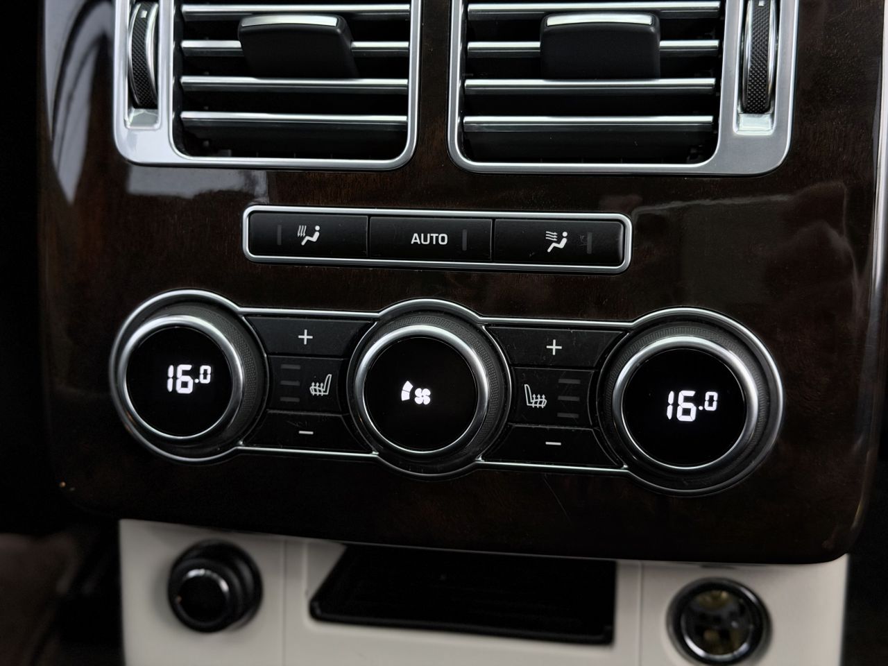 Land Rover Range Rover | 15