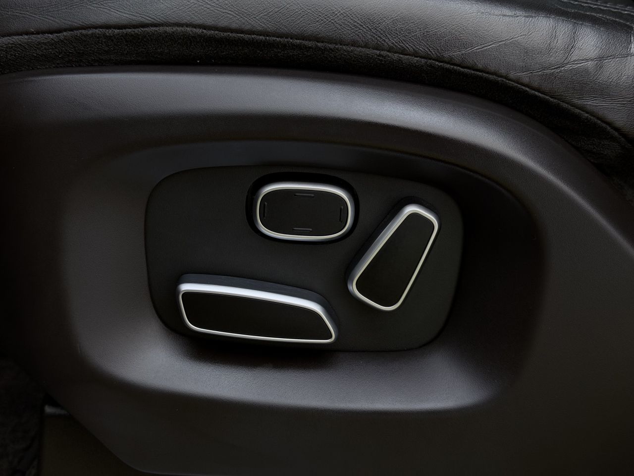 Land Rover Range Rover | 23