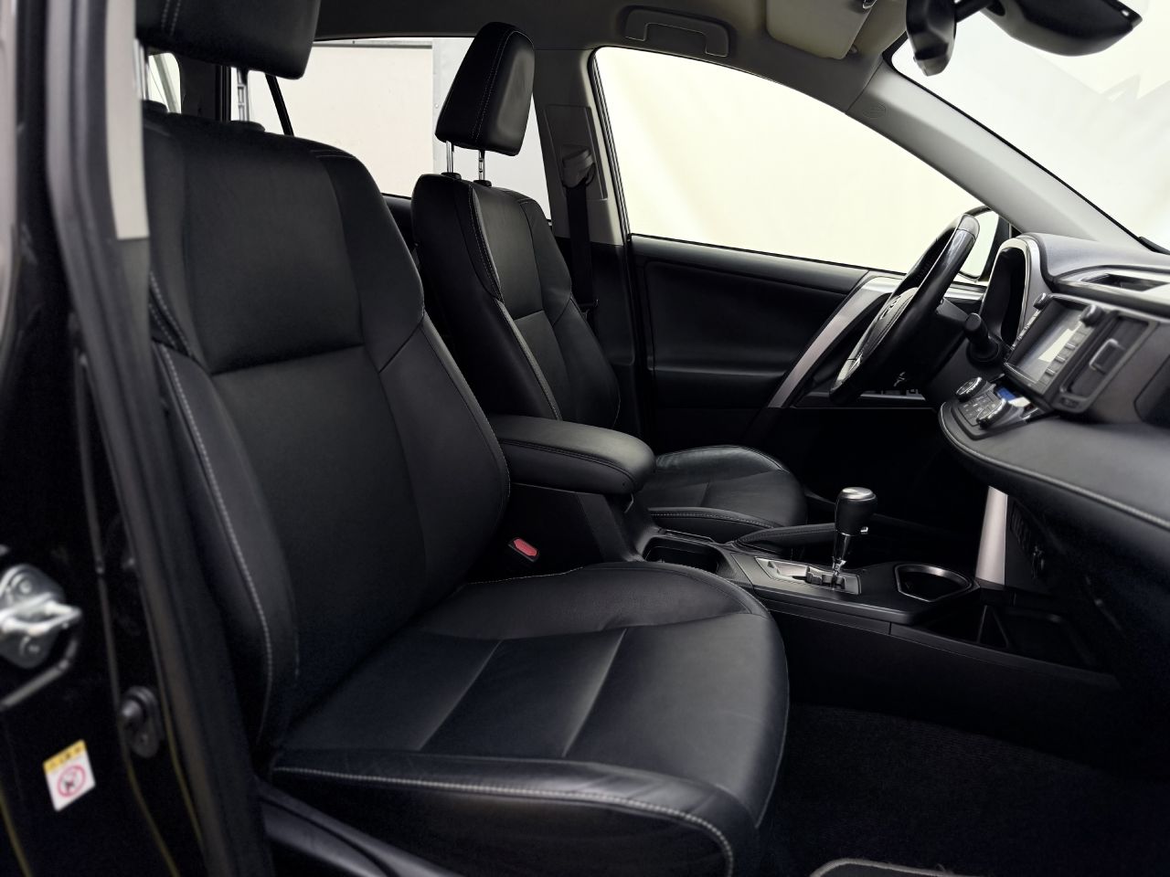 Toyota RAV4 | 14