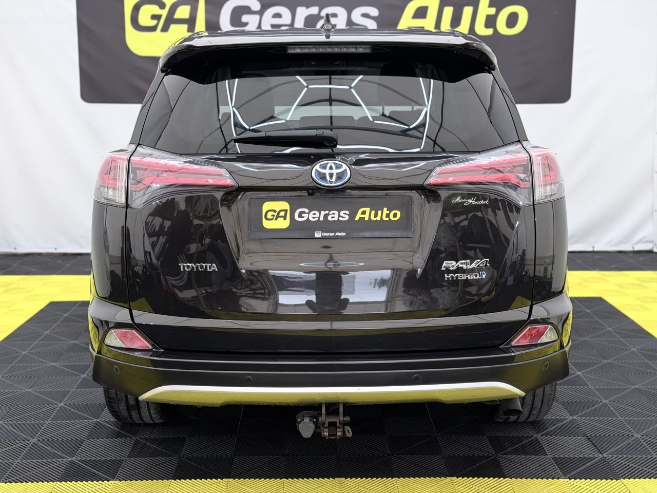 Toyota RAV4 | 4