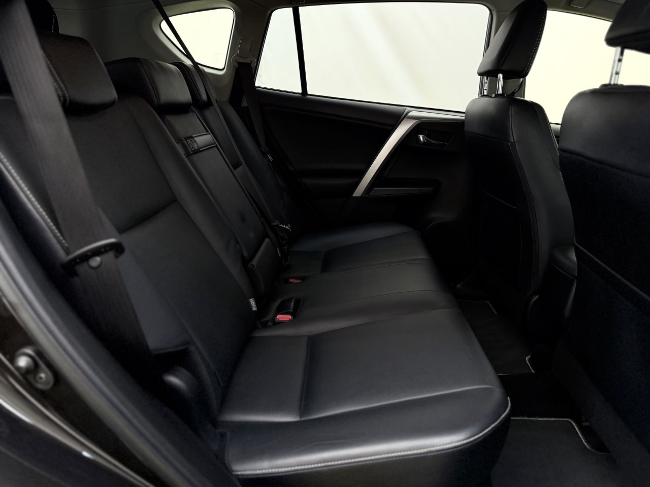 Toyota RAV4 | 13