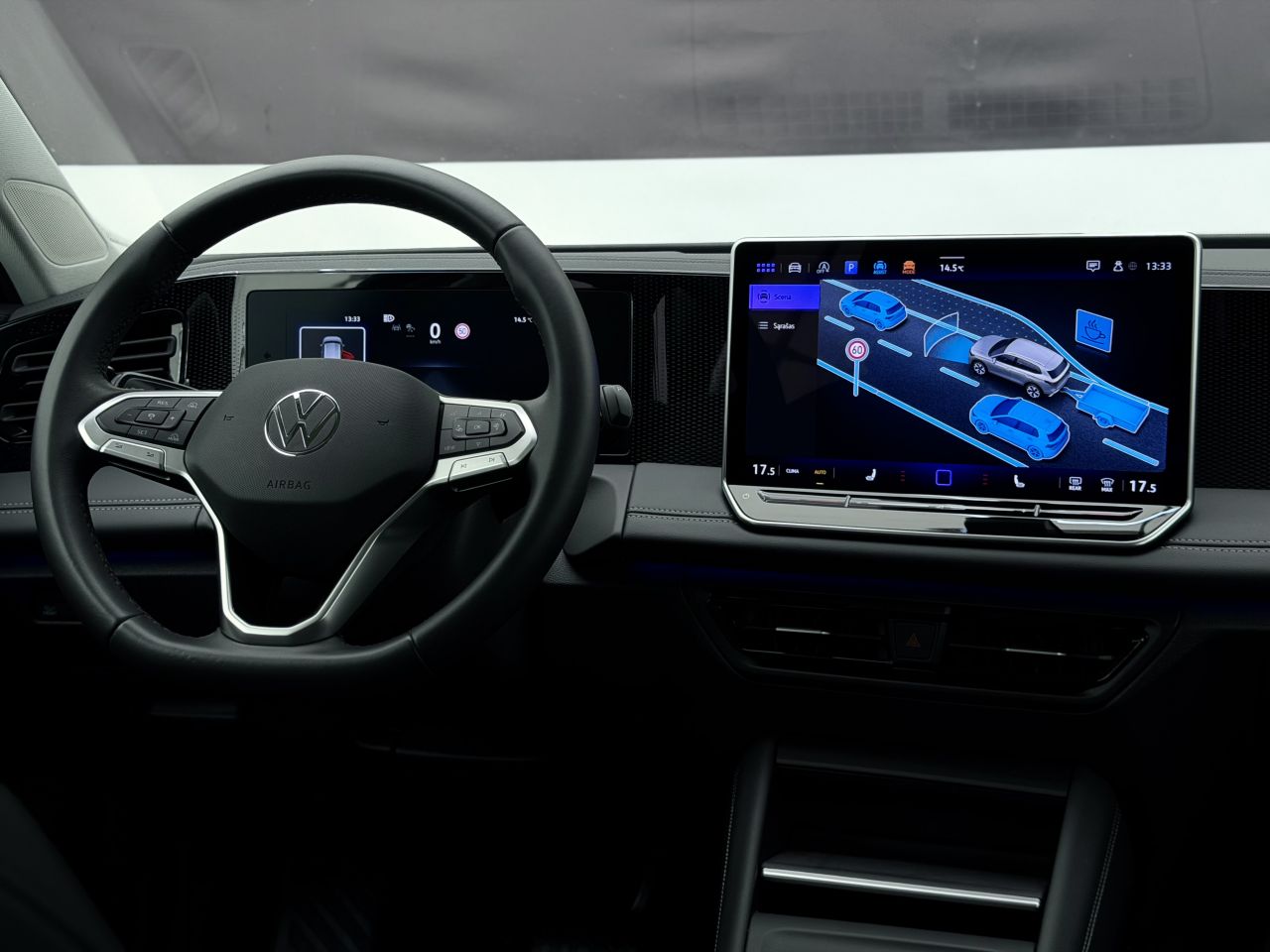 Volkswagen Tiguan | 17