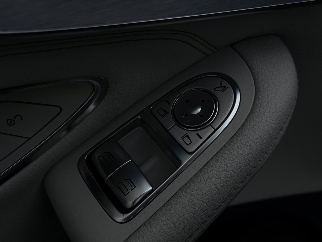 Mercedes-Benz C300 | 16