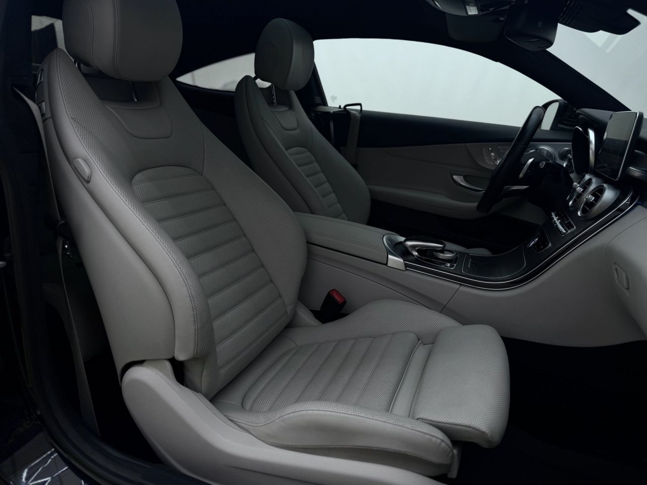 Mercedes-Benz C300 | 13