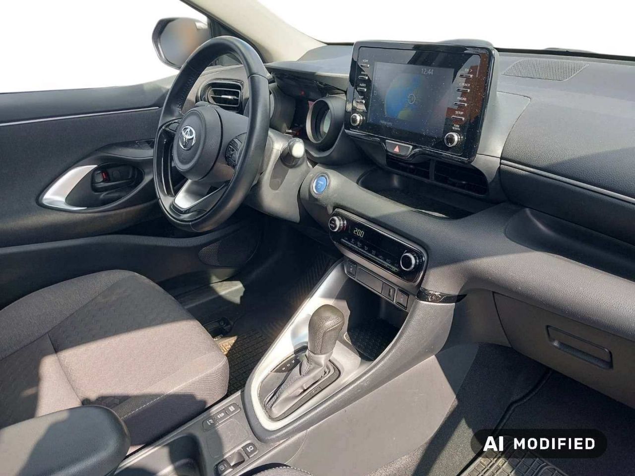 Toyota Yaris | 4