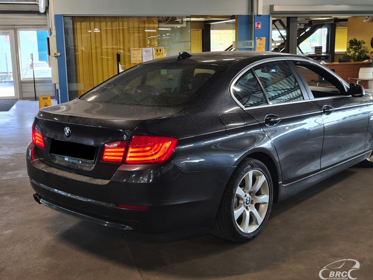 BMW 525 | 4