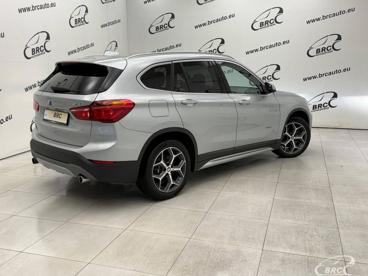 BMW X1 | 1