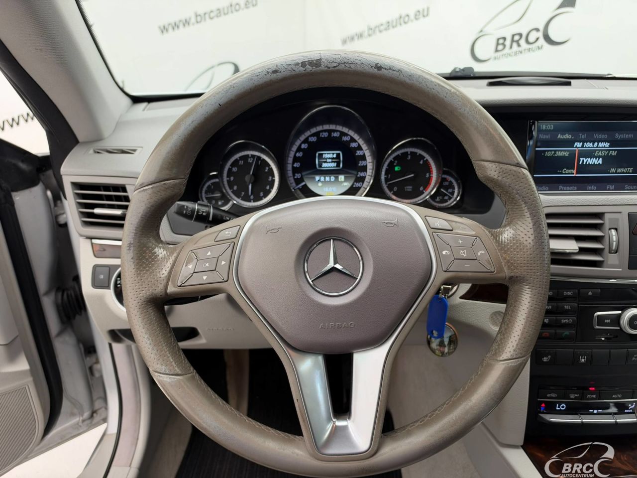 Mercedes-Benz E350 | 13