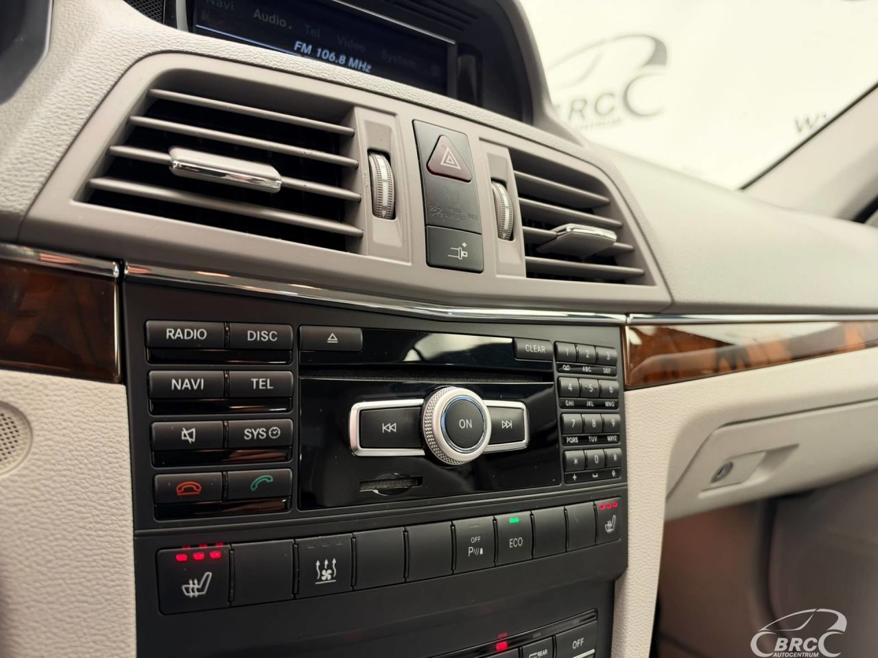 Mercedes-Benz E350 | 17